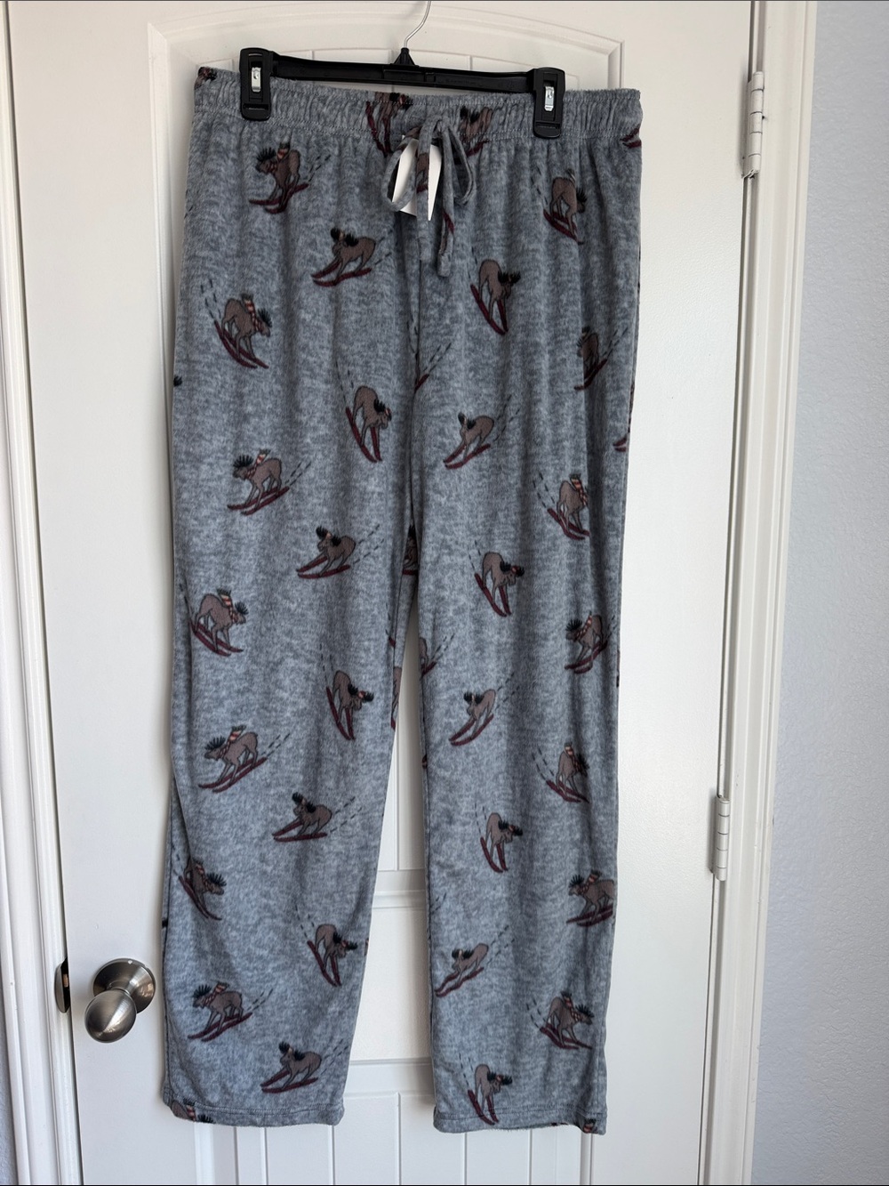 Cuddl Duds Gray Fleece Joggers with Ski Print